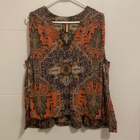 Free People Darcy Swing Hi-Low Sleeveless Blouse - Picture 3 of 8